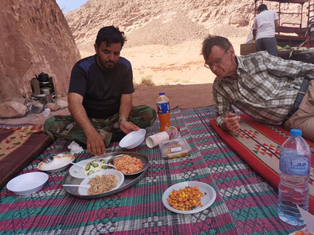 Go Bedouin Camp Hostel Wadi Rum Luaran gambar