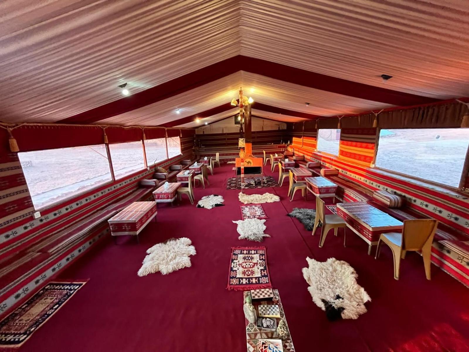 Go Bedouin Camp Hostel Wadi Rum Luaran gambar